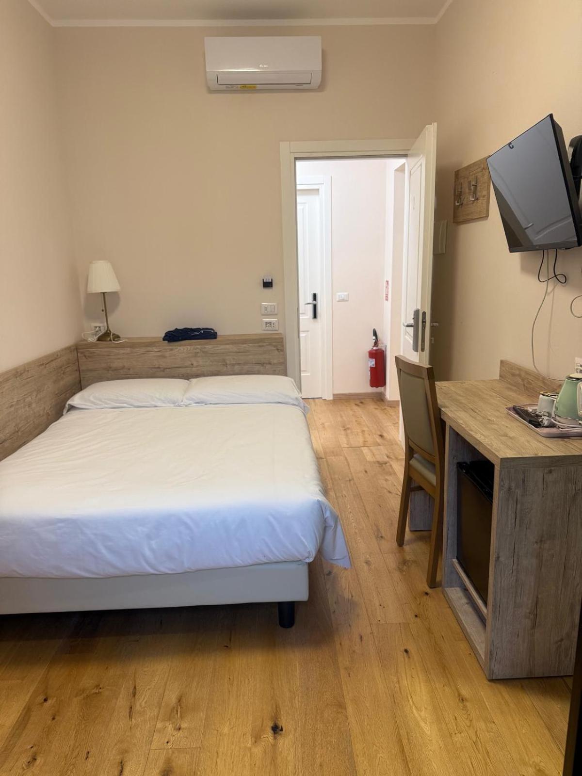 Guesthouse Central Station Group - Via Ponte Seveso 18 Milan Luaran gambar